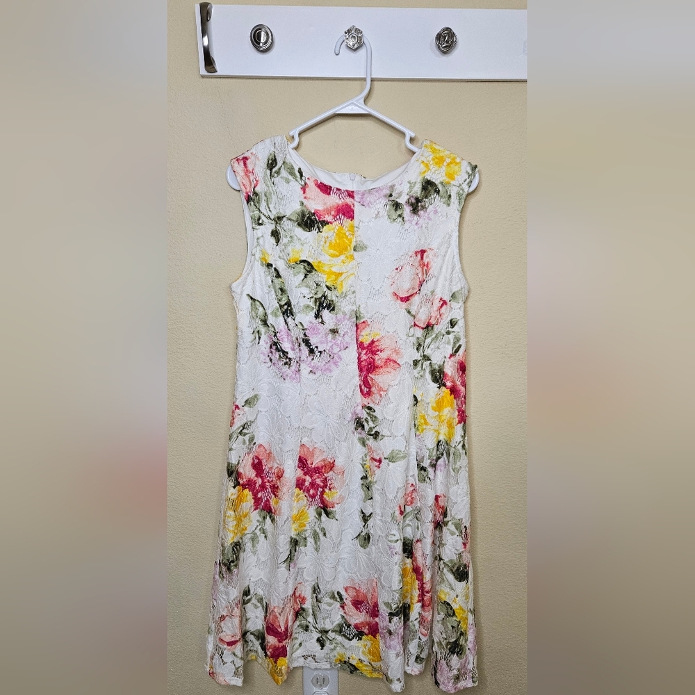 Studio One Womens Floral summer dress size 10